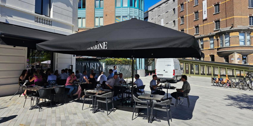 A La Marine, Antwerpen - MacSymo parasols